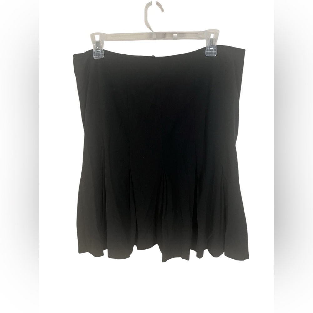 A black skirt by Dressbarn in size 16 W
